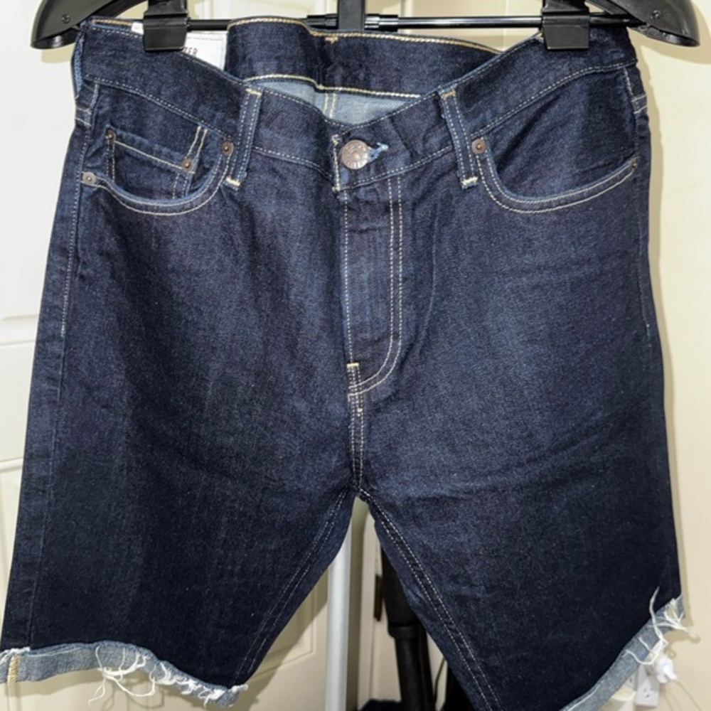 Hollister Shorts I Men’s I Raw Denim I Cut Off I Dark Indigo I Size 33
